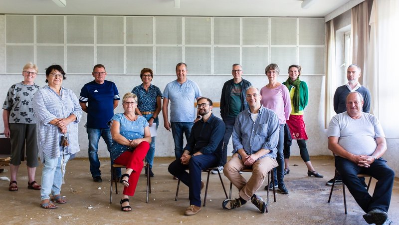 Gruppenfoto der Neuen Auftraggeber von Züsedom mit Mediator Holger Friese