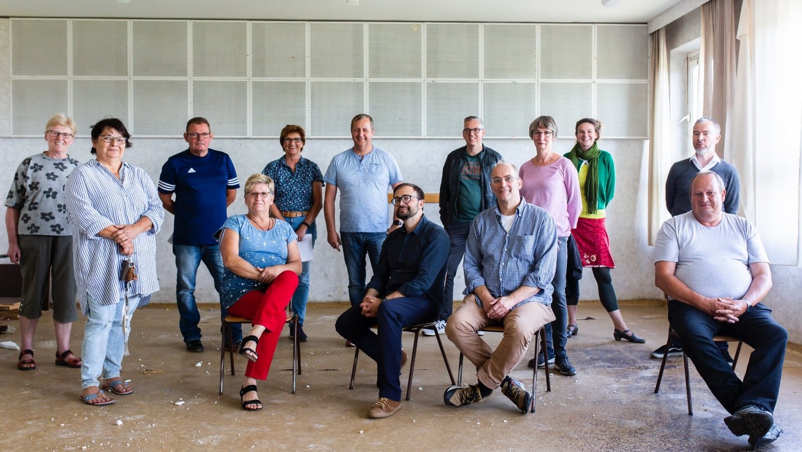 Group photo of The New Patrons of Züsedom with mediator Holger Friese