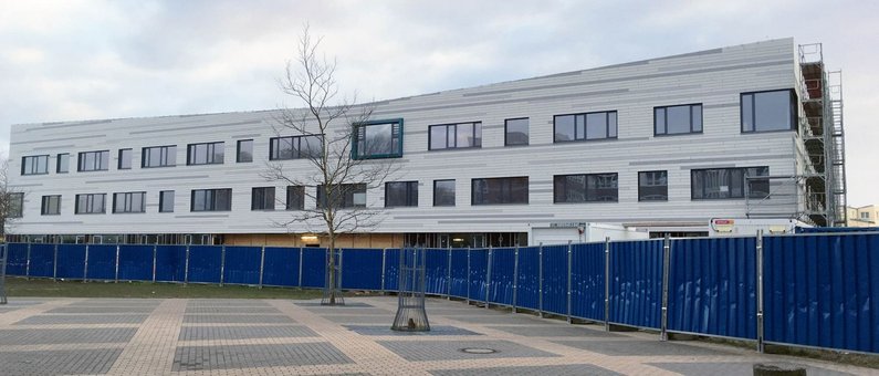 View of the new school building of the IGS Erwin Fischer